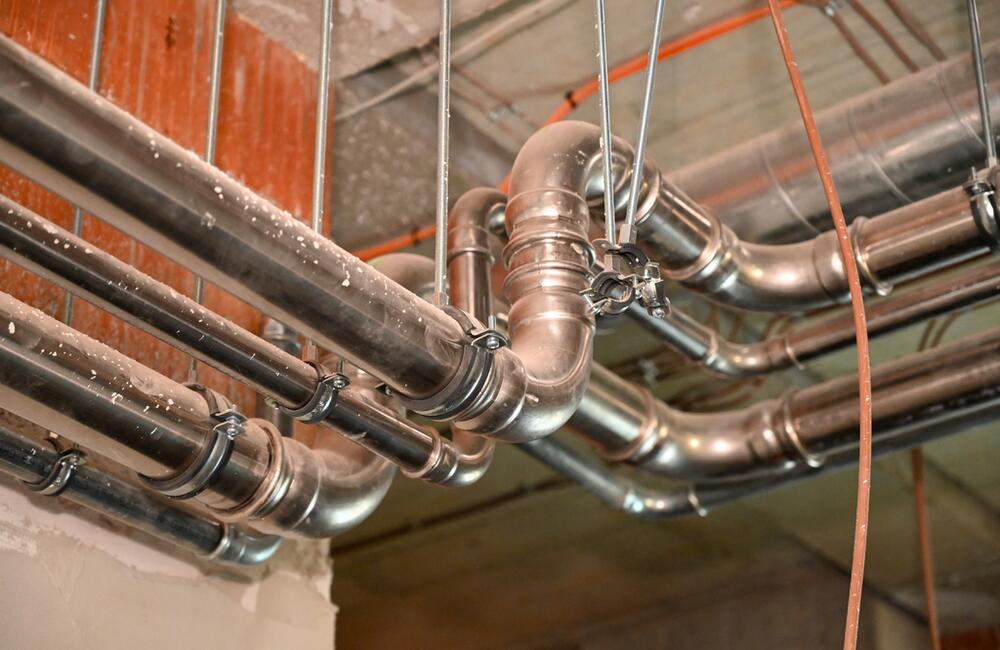 FOTO: Práce na hokejovej hale v Trenčíne postupne finišujú, foto 38