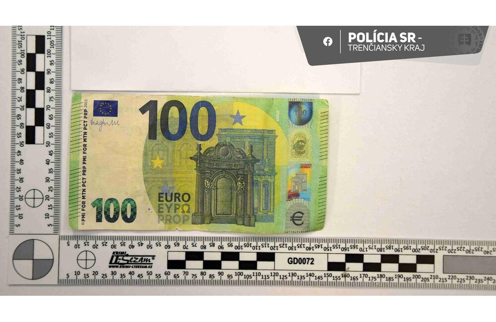 FOTO: V Trenčíne platili falošnými stovkami, skončili pred sudcom. Tínedžerom hrozia vysoké tresty!, foto 9