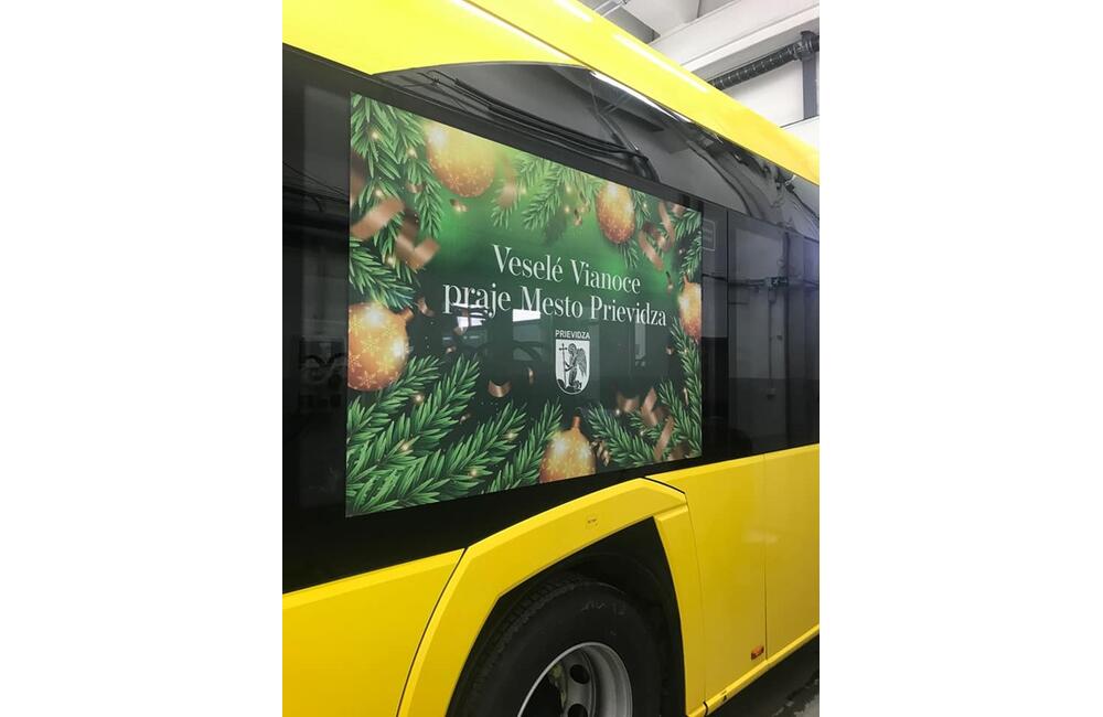 FOTO: Vianočný autobus opäť vyrazí do ulíc hornonitrianskej metropoly , foto 3