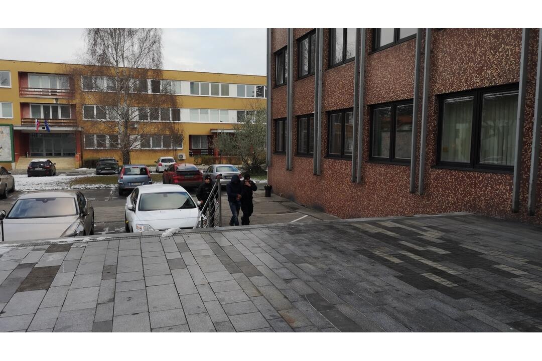 FOTO: Šokujúci prípad z Púchova. Stalker prenasledoval ženu dlhé mesiace, pretože sa nezmieril s rozchodom, foto 1