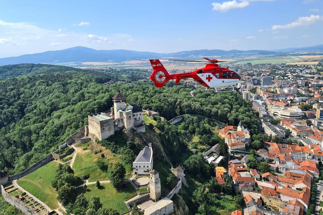 FOTO: Trenčianski leteckí záchranári prepisovali históriu. Nezastavili sa ani na chvíľu, foto 2