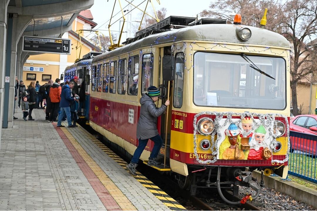 FOTO: Výnimočná jazda na Trojkráľovej električke, foto 8