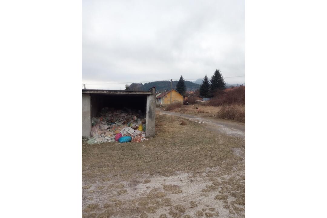 FOTO: Čierna skládka v Handlovej, foto 9