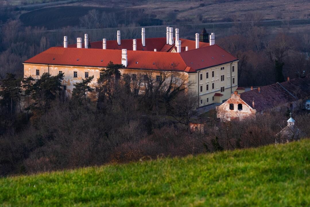 FOTO: Hrady a zámky z neobvyklých uhlov objektívom trenčianskeho fotografa, foto 43
