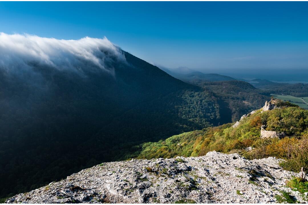 FOTO: Hrady a zámky z neobvyklých uhlov objektívom trenčianskeho fotografa, foto 62