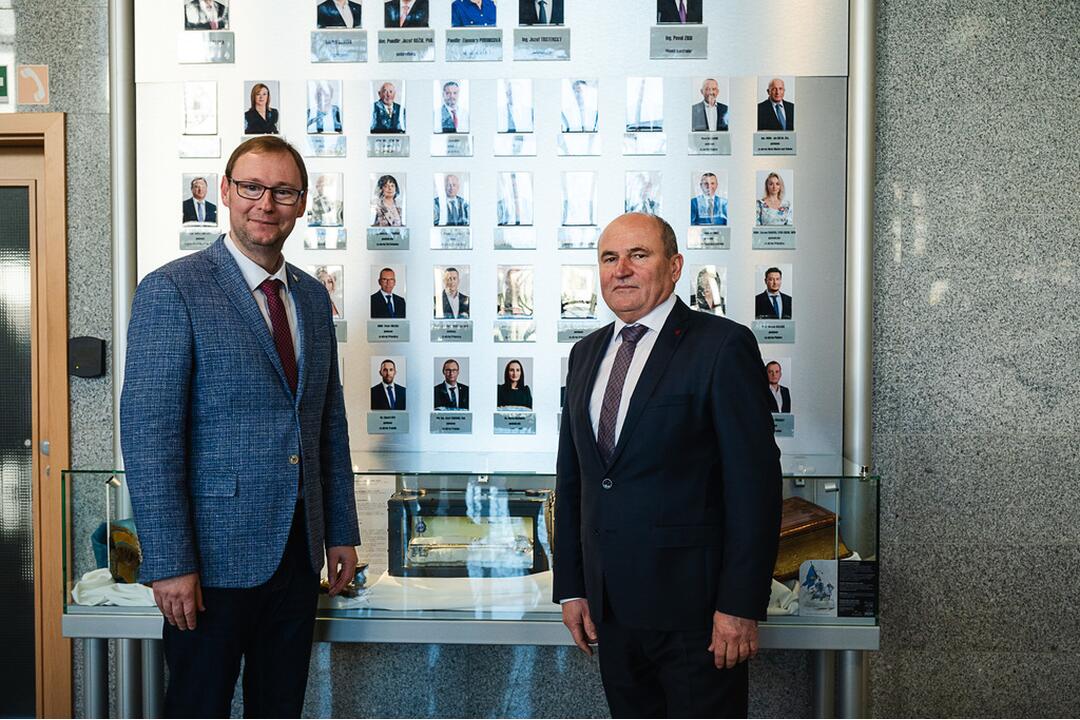 FOTO: Historický odkaz regiónu vo vestibule župného úradu, foto 15