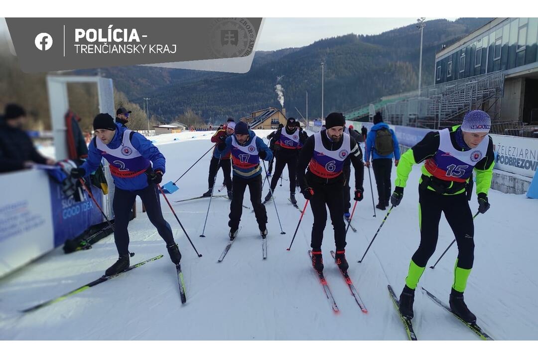 FOTO: Majstrovstvá Krajského riaditeľstva Policajného zboru v Trenčíne v brannom lyžovaní, foto 5