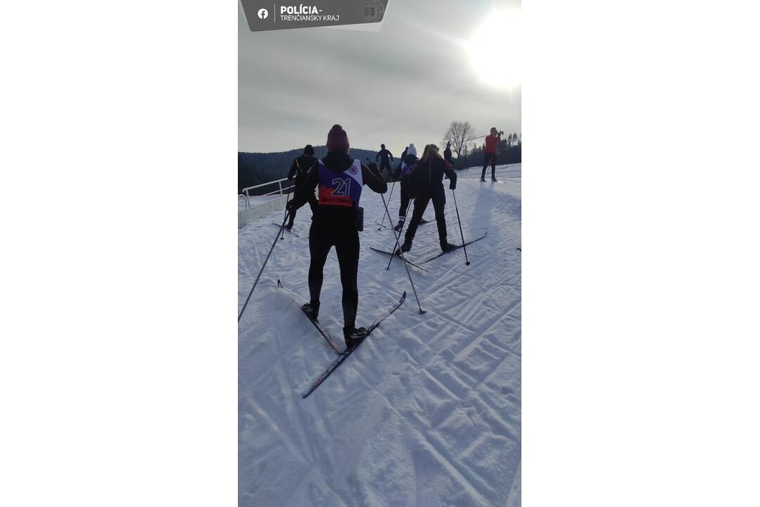 FOTO: Majstrovstvá Krajského riaditeľstva Policajného zboru v Trenčíne v brannom lyžovaní, foto 13