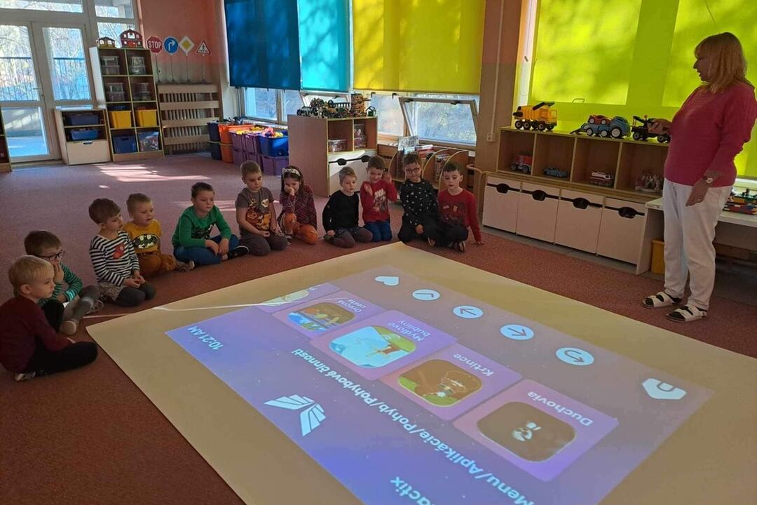 FOTO: Deti v prievidzských škôlkach sa tešia z novej pomôcky, foto 4