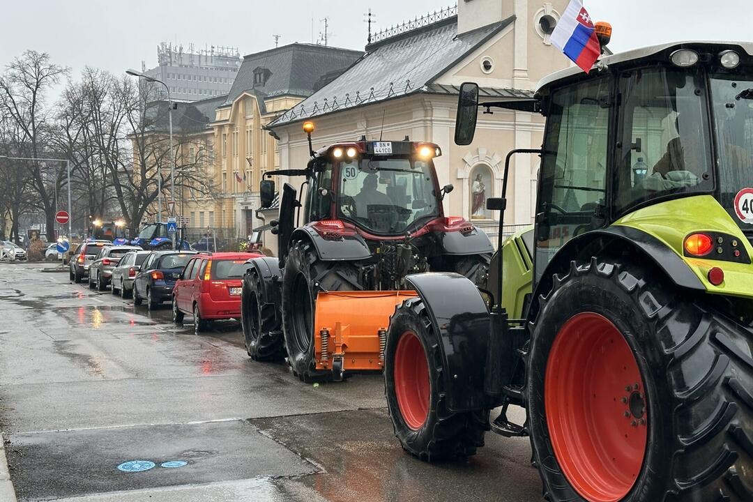 FOTO: Farmári obsadili Trenčín. Takto to tam vyzeralo, foto 3