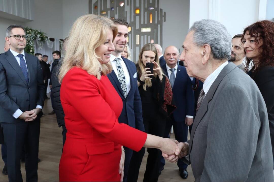 FOTO: Návšteva prezidentky Zuzany Čaputovej v Dubnici nad Váhom, foto 11
