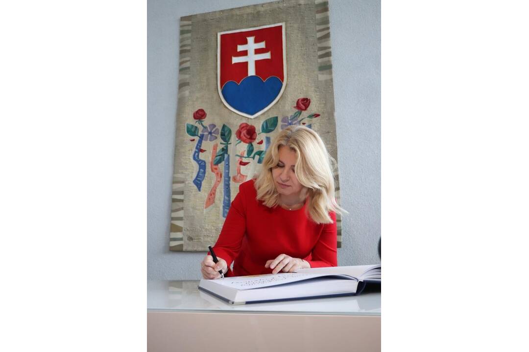 FOTO: Návšteva prezidentky Zuzany Čaputovej v Dubnici nad Váhom, foto 1