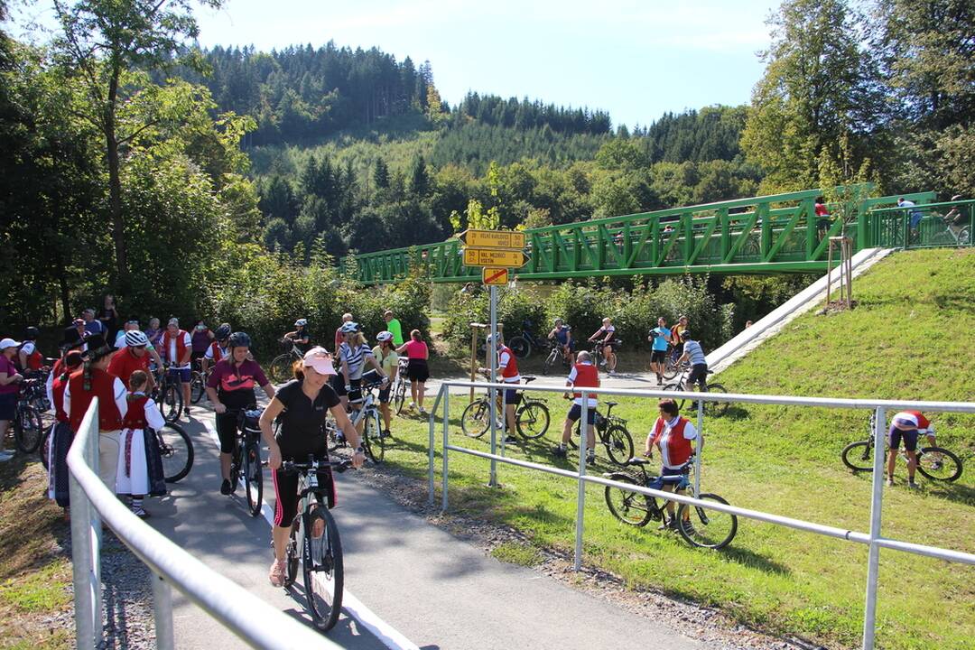 FOTO: Z Trenčianskeho hradu sa budete môcť odviezť k hradu Brumov na bicykli, foto 7