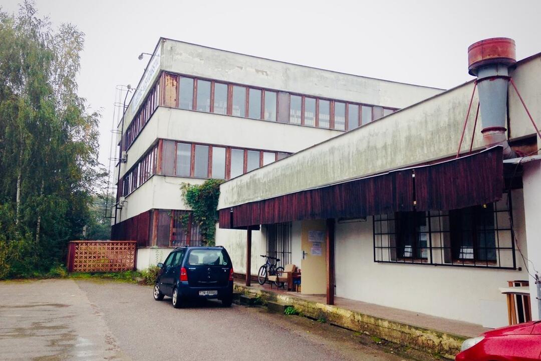 FOTO: Trenčania môžu darovať oblečenie. Sociálny šatník opäť prijíma sezónne oblečenie, foto 1