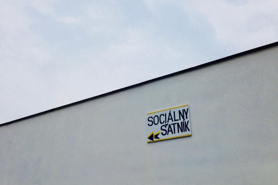 FOTO: Trenčania môžu darovať oblečenie. Sociálny šatník opäť prijíma sezónne oblečenie, foto 3