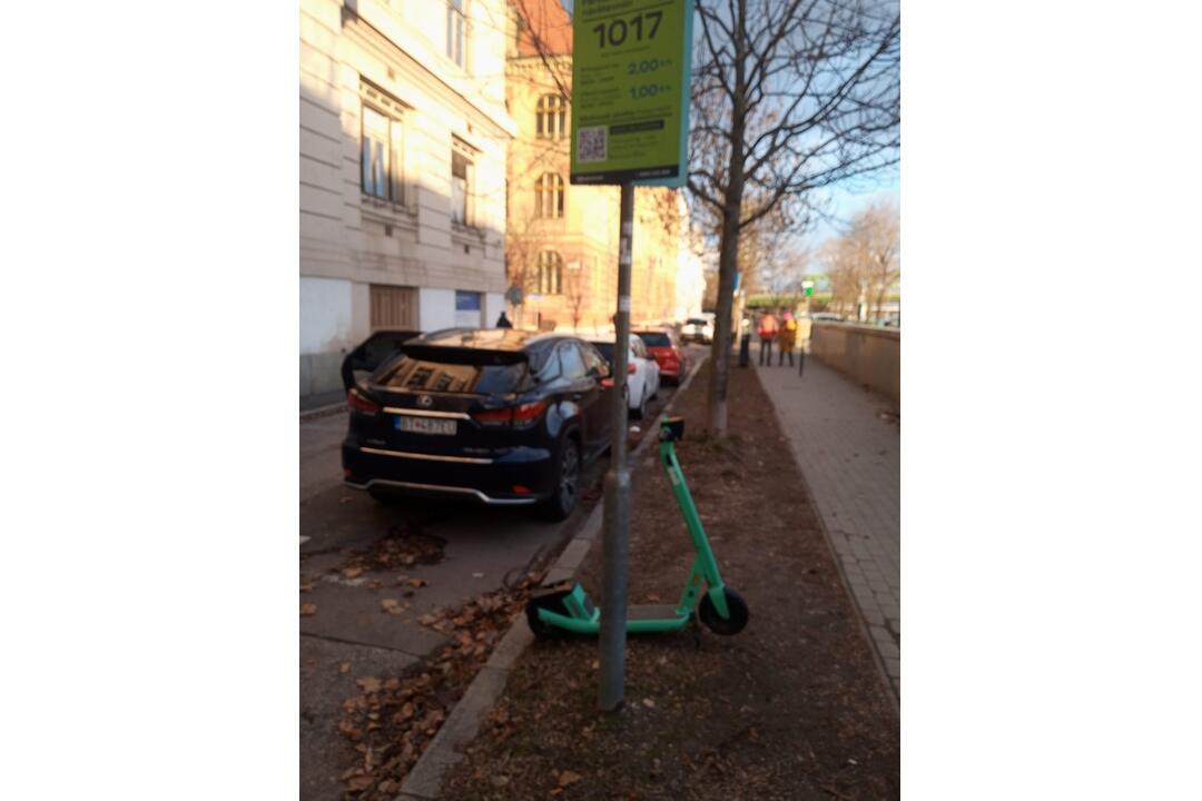 FOTO: Zazvoní tomuto dopravnému prostriedku v slovenských mestách umieráčik? Petíciu za jeho zákaz podpísali stovky ľudí, foto 3