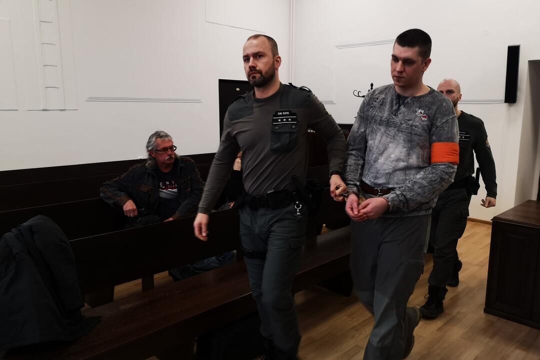 FOTO: Ráno veľká láska, večer už striekala krv. Padol verdikt v prípade krvavých zásnub, foto 8