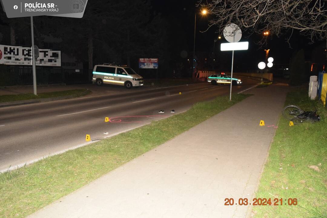 FOTO: Neboli ste svedkami tejto nehody v stredu 21. marca v Novom Meste nad Váhom?, foto 1
