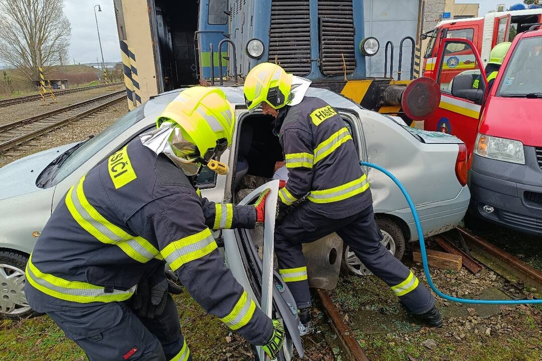 FOTO: Marcové zásahy hasičov. Stovky výjazdov a uchránený majetok za státisíce, foto 4