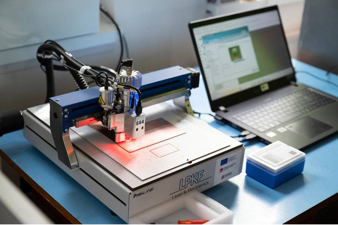 FOTO: Vynovené učebne Strednej priemyselnej školy v Starej Turej, foto 5