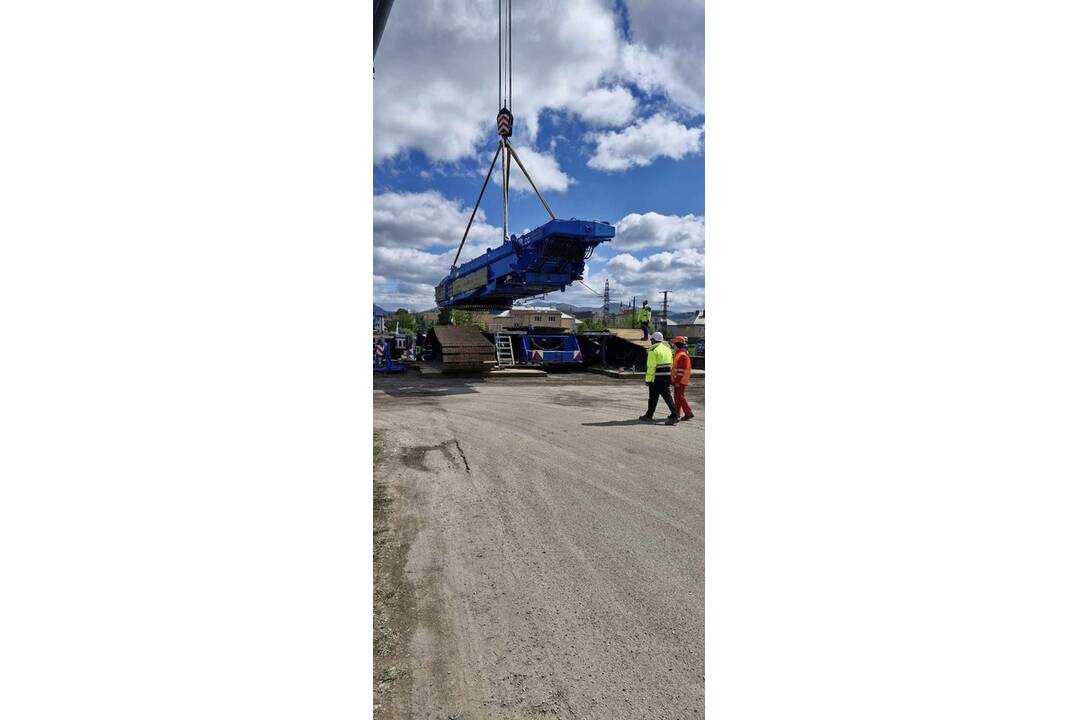 FOTO: Veľký deň pre Ilavu. V meste majú od dnes svoje „malé Apollo“, foto 7