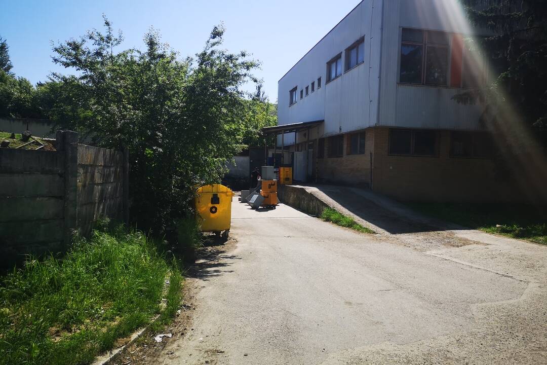 FOTO: Po obede z Bánoviec sa 500 ľudí nakazilo vírusom. Hygienici stravovacie zariadenie zatvorili, foto 4