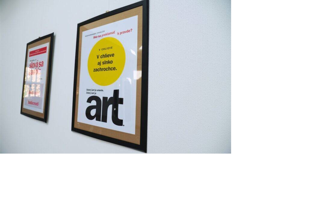 FOTO: Výstava Tomáša Janovica v kultúrnom centre Hviezda, foto 2