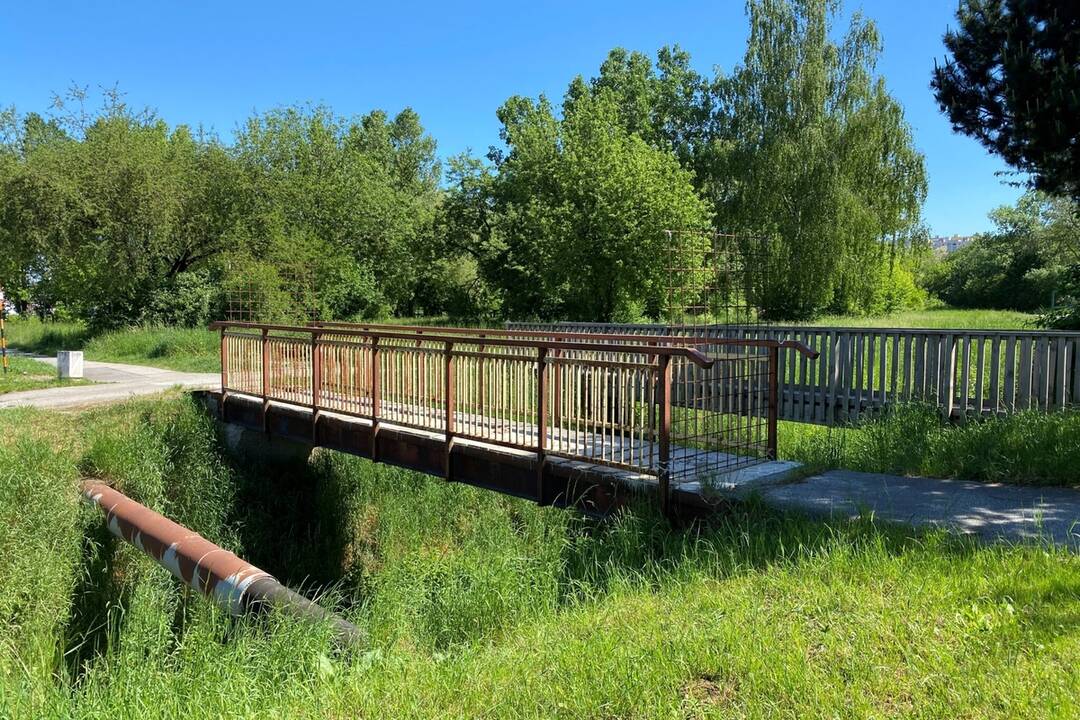 FOTO: Rekonštrukcia lávky pre peších v Trenčíne, foto 1