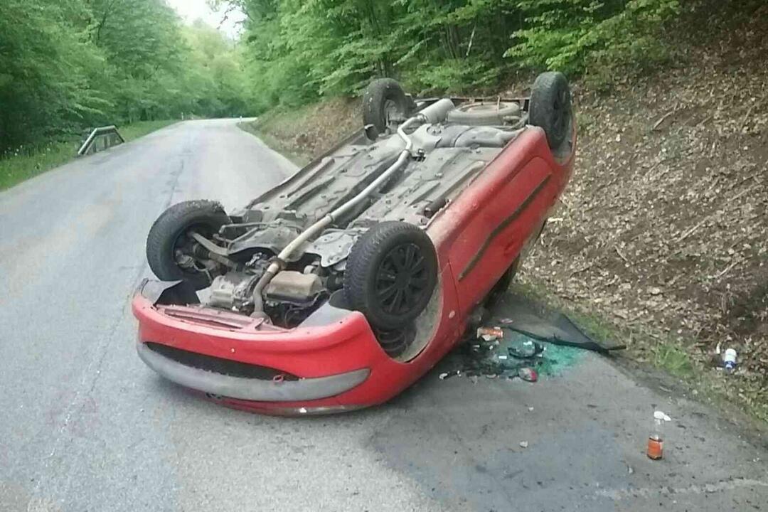 FOTO: Zásahy hasičov v Trenčianskom kraji v mesiaci apríl boli najmä vo forme technickej pomoci, foto 4