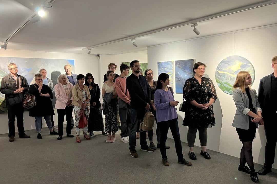 FOTO: Najnovšia výstava v MG ART Galéria v Považskej Bystrici rozpráva mnoho príbehov. Autorom je Zoltán Agócs, foto 7