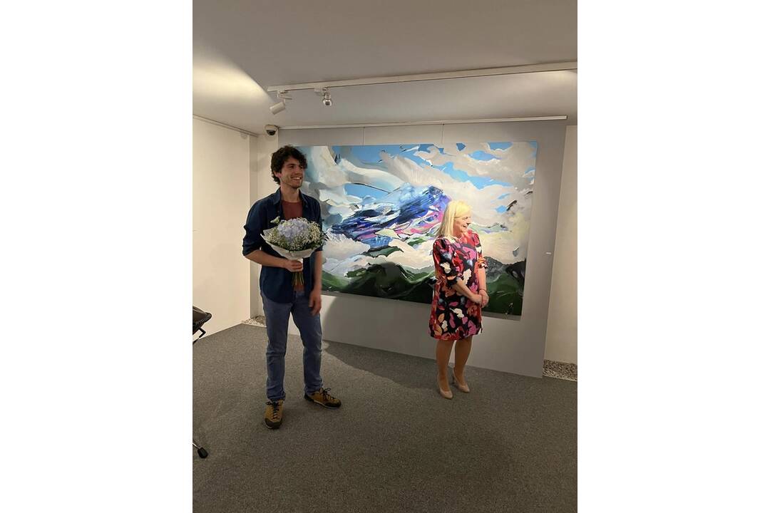 FOTO: Najnovšia výstava v MG ART Galéria v Považskej Bystrici rozpráva mnoho príbehov. Autorom je Zoltán Agócs, foto 19