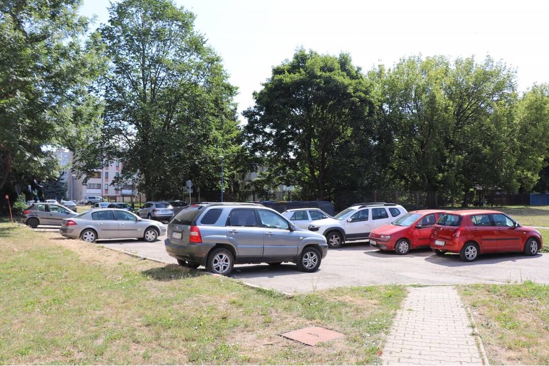 FOTO: Parkovanie v meste je problémové, foto 3