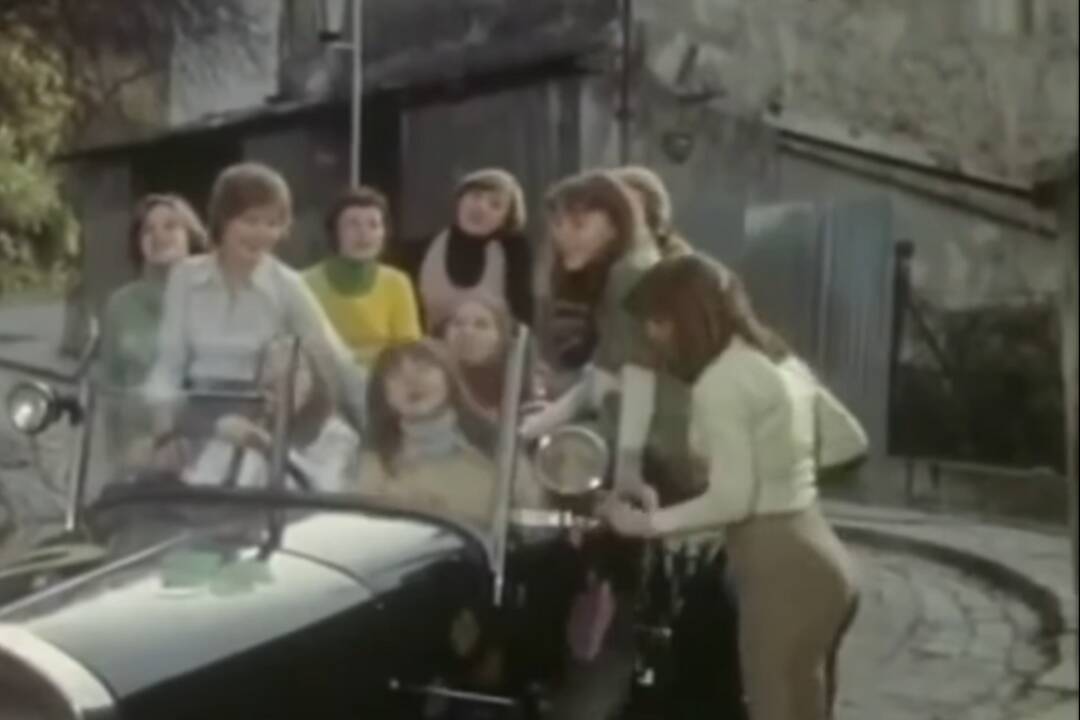 FOTO: Pozrite si zábery Trenčína v klipe Mariky Gombitovej, foto 2