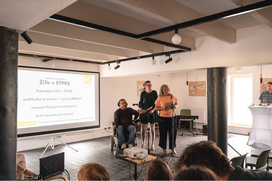 FOTO: Pri Novom Meste nad Váhom vyrástlo nové ekocentrum, foto 4