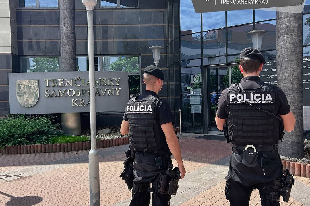 FOTO: Policajná akcia v Trenčianskom kraji, foto 1