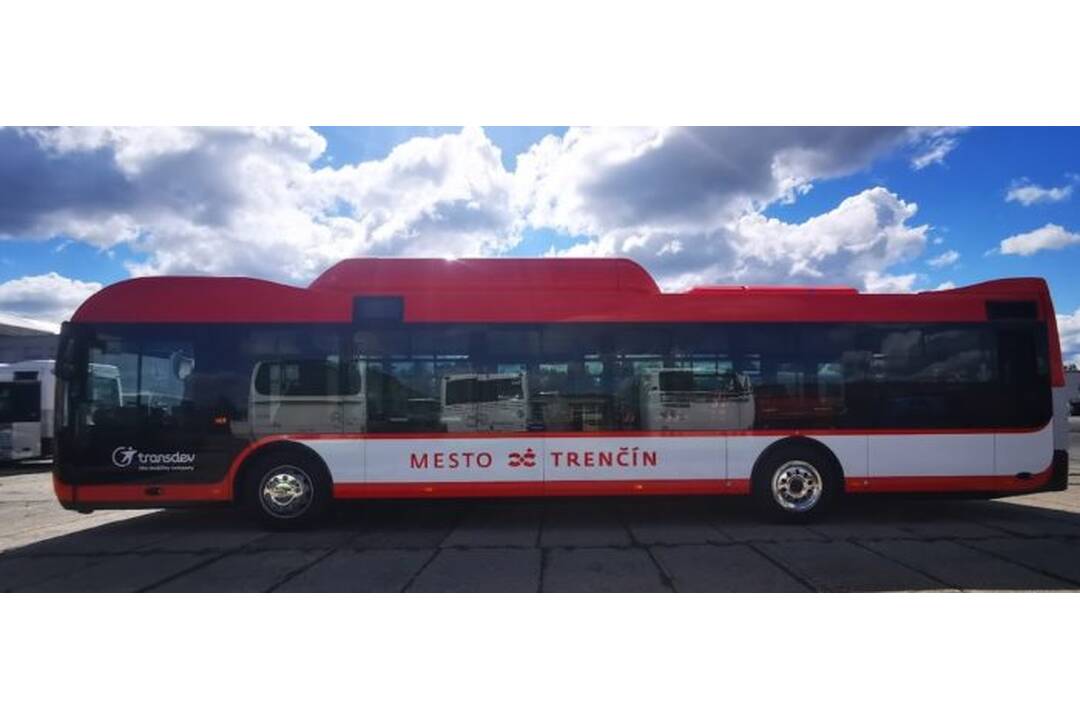 FOTO: Občania spísali petíciu, foto 4