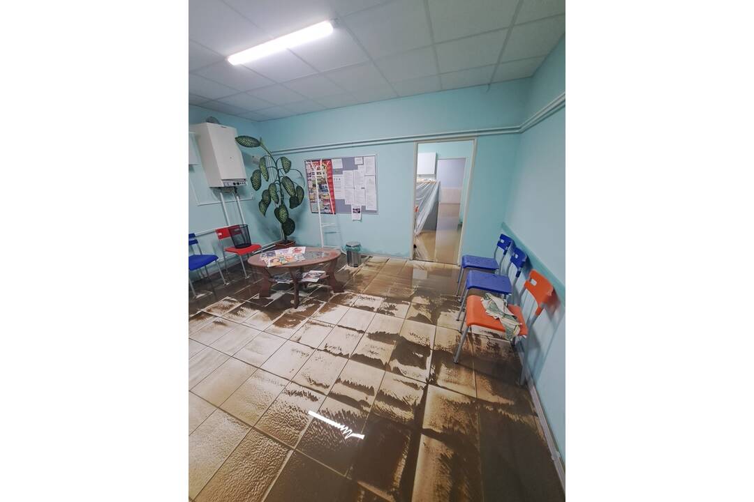 FOTO: Pri Trenčíne zaplavilo viacero rodinných domov, foto 7