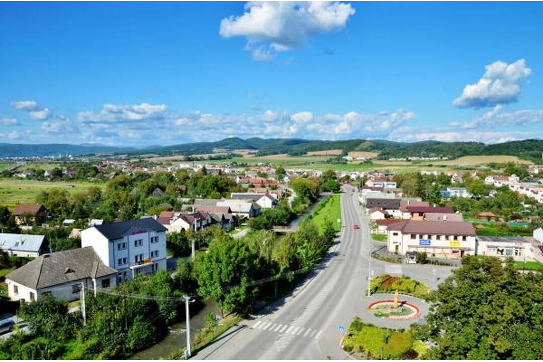 FOTO: Obec monitoruje dronmi, foto 1