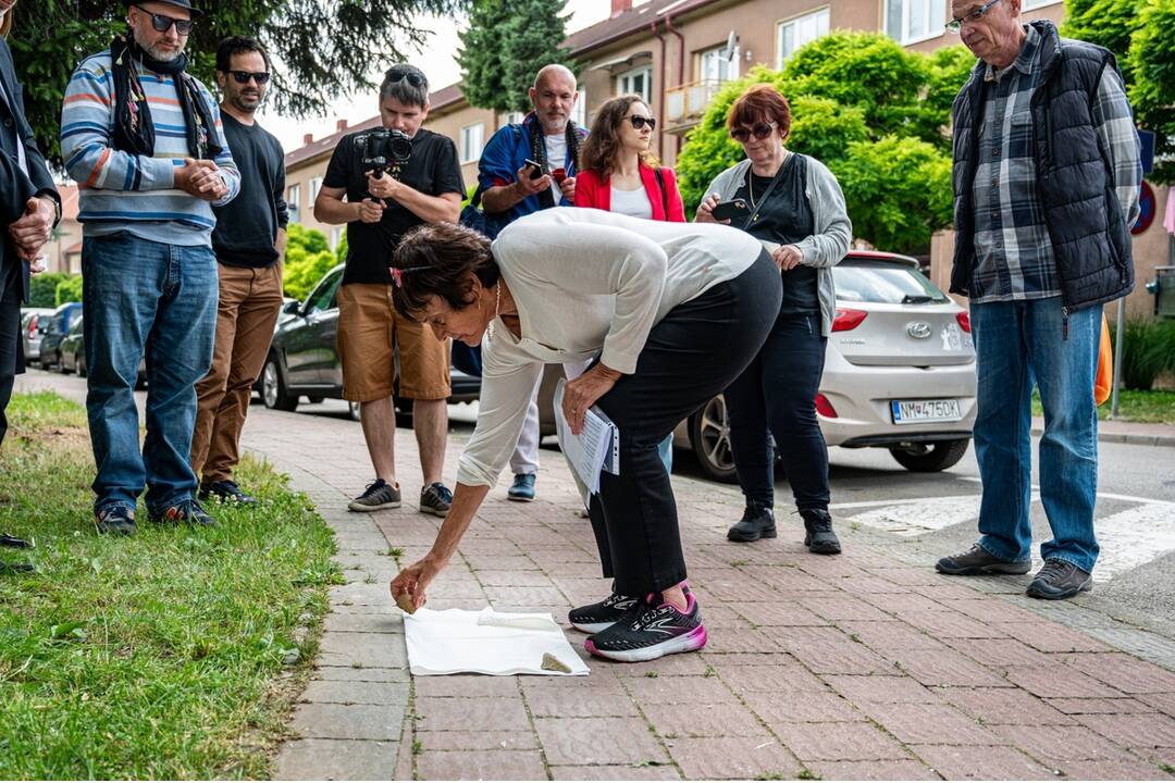 FOTO: Osadenie kameňov zmiznutých v Novom Meste nad Váhom, foto 15