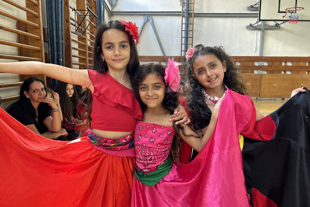 FOTO: V Handlovej otvorili nové komunitné centrum na podporu a zlepšenie životných podmienok rómskych obyvateľov, foto 3