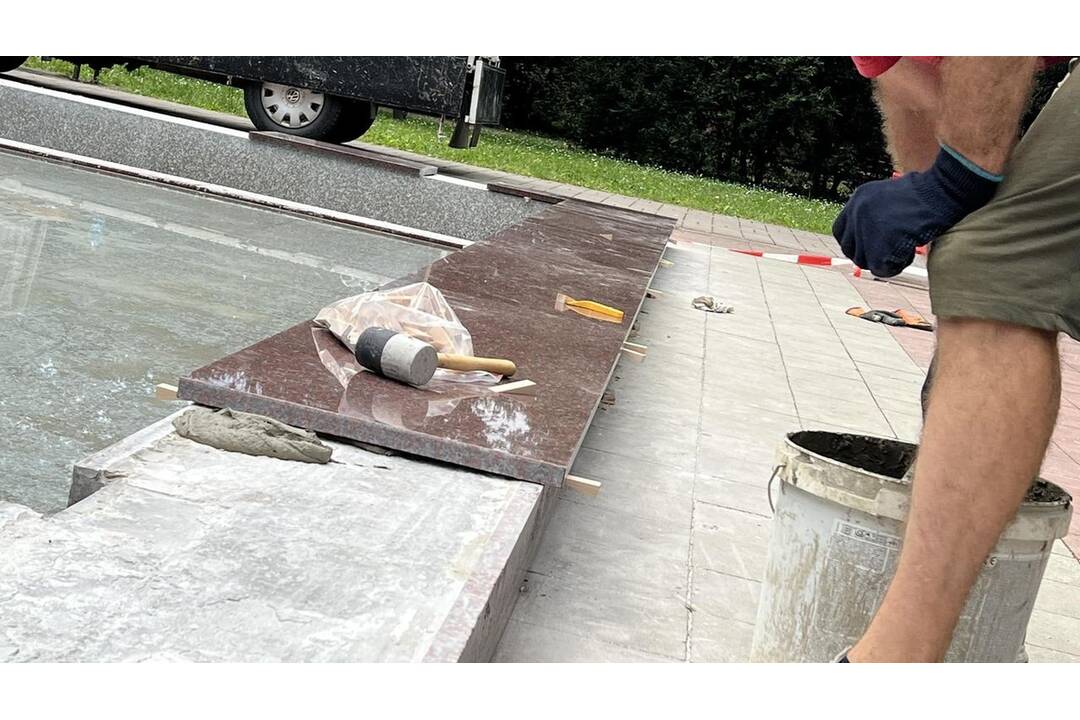 FOTO: Rekonštrukcia fontány v Novom Meste nad Váhom, foto 2