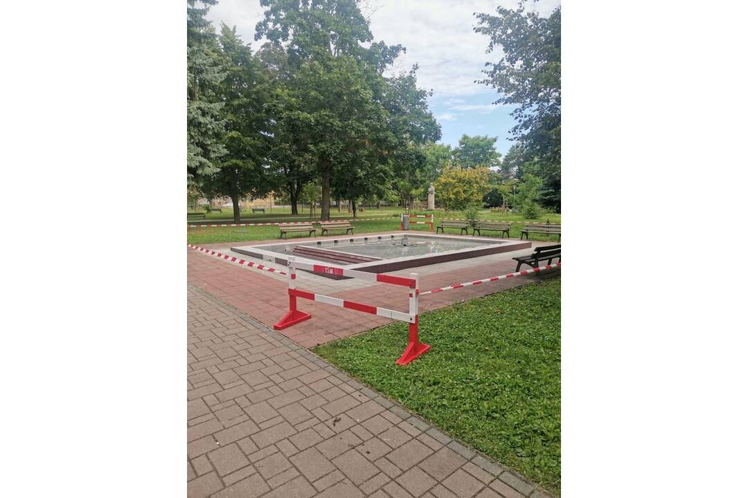 FOTO: Rekonštrukcia fontány v Novom Meste nad Váhom, foto 4