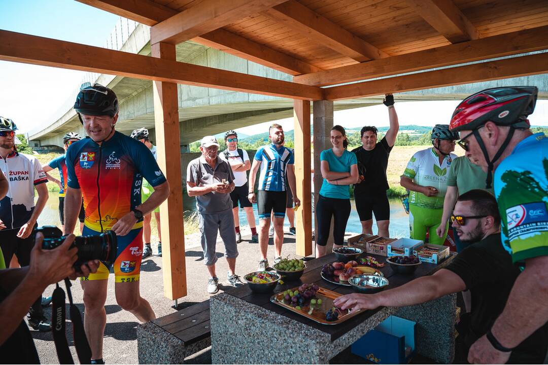 FOTO: Otvorenie nového úseku Vážskej cyklomagistrály, foto 13