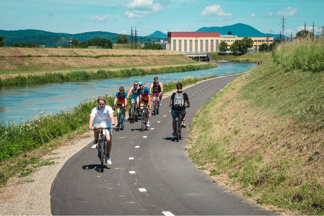 FOTO: Otvorenie nového úseku Vážskej cyklomagistrály, foto 14
