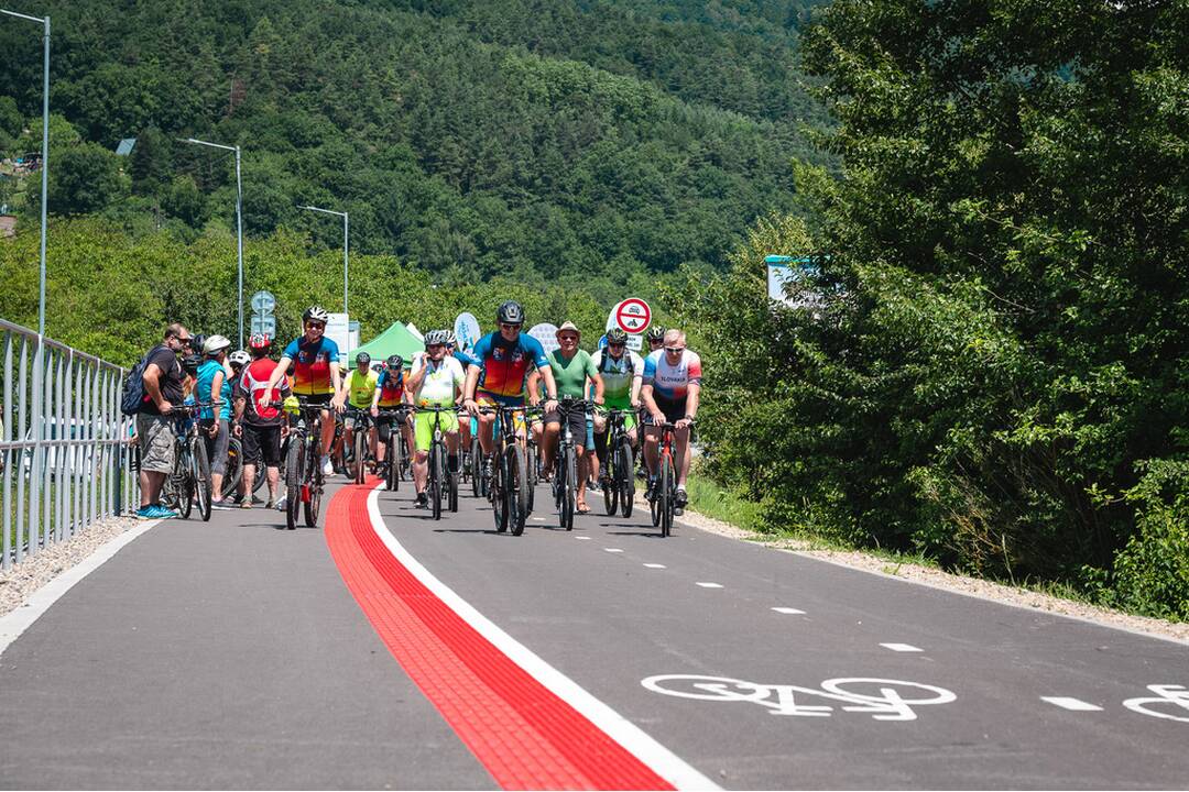 FOTO: Otvorenie nového úseku Vážskej cyklomagistrály, foto 27