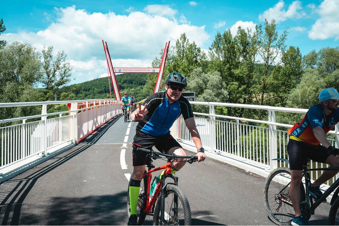 FOTO: Otvorenie nového úseku Vážskej cyklomagistrály, foto 32