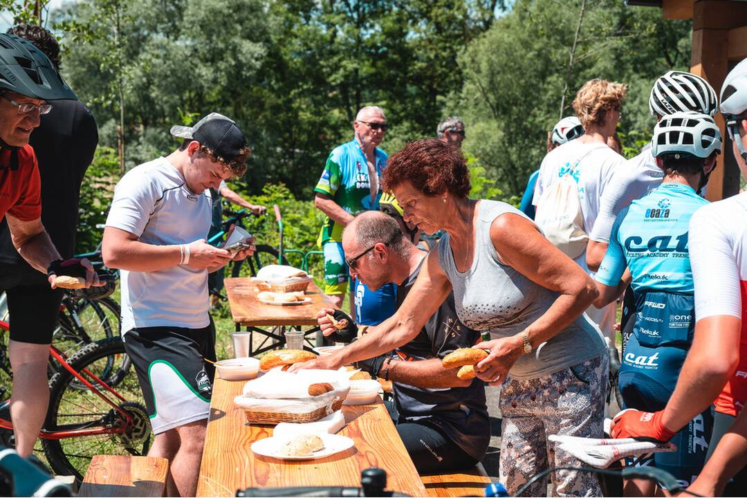 FOTO: Otvorenie nového úseku Vážskej cyklomagistrály, foto 34