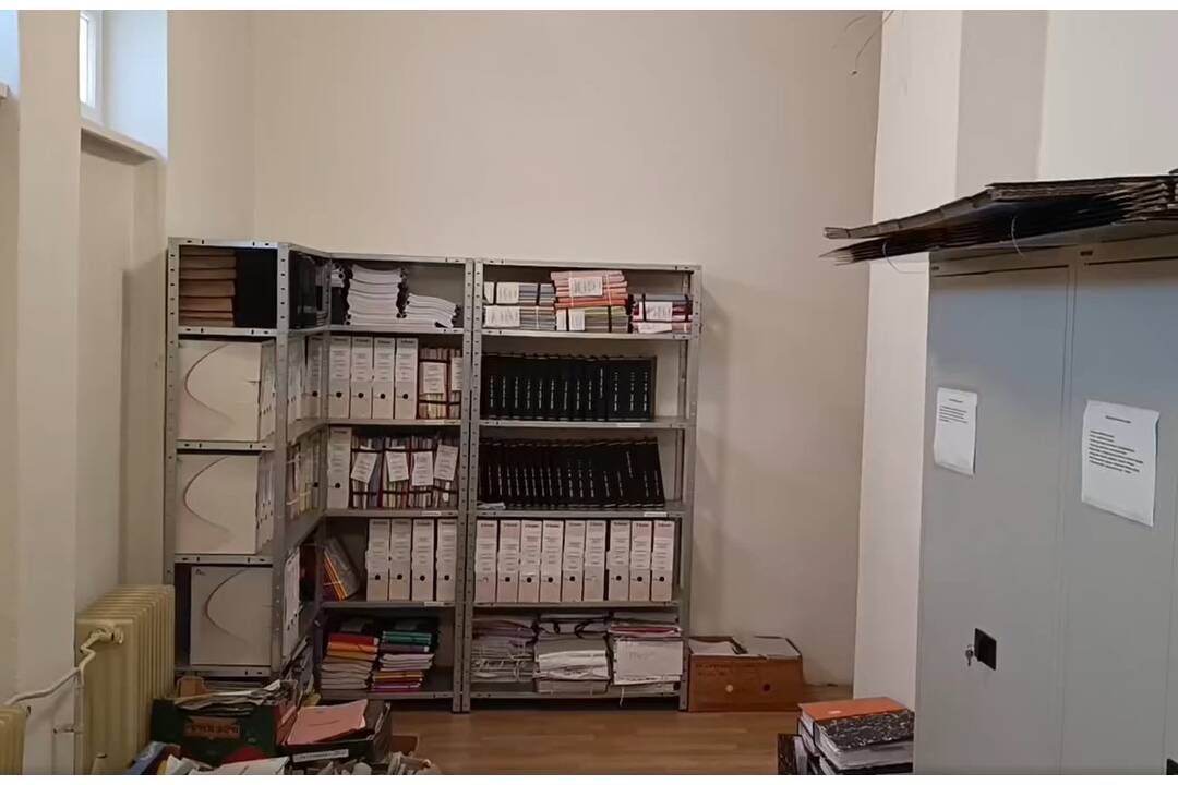 FOTO: hasiči zlikvidovali hniezdo, foto 2