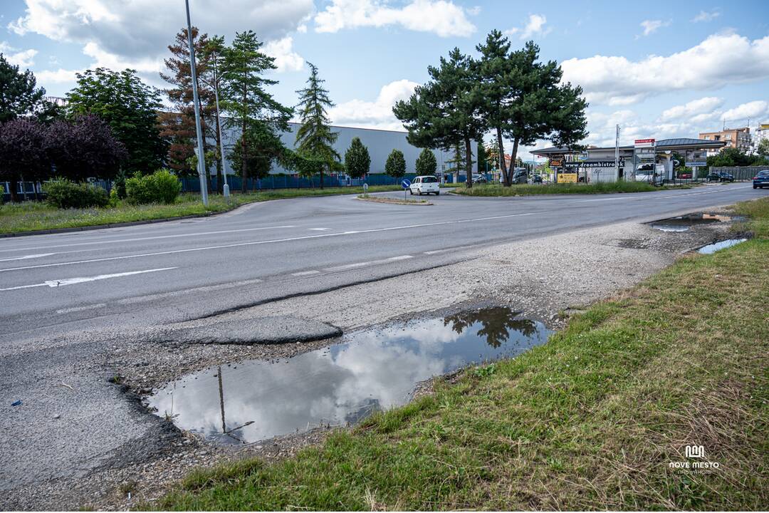 FOTO:  Vodiči obrňte sa trpezlivosťou, v meste to bude na dlhé čakanie, foto 2