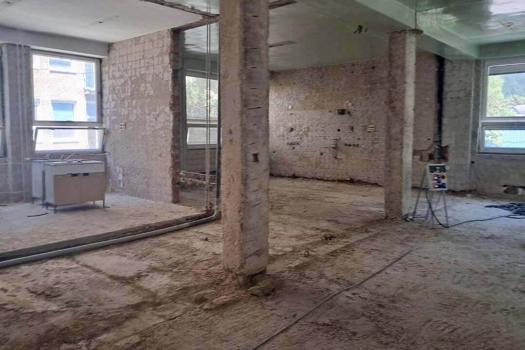 FOTO: Stavebné práce v považskobystrickej nemocnici pokračujú, foto 2